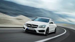 2014 Mercedes-Benz CLA45 AMG奔驰壁纸_4