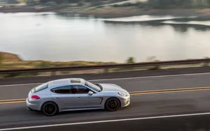 保时捷panamera4s汽车壁纸_5