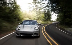保时捷panamera4s汽车壁纸_8