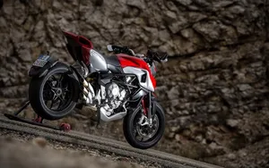 2014款阿古斯塔MV Agusta Rivale 800摩托_9
