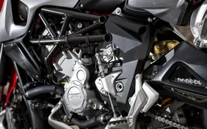2014款阿古斯塔MV Agusta Rivale 800摩托_15