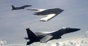 美国F-15E战斗机壁纸_4