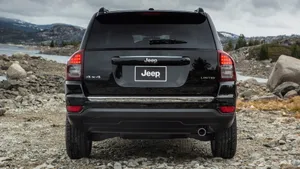 2014款Jeep指南者壁纸_13