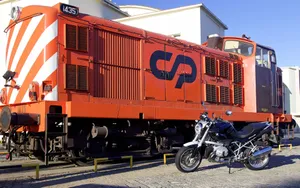 宝马R1200r摩托车壁纸_1