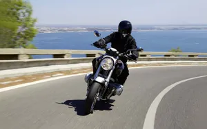 宝马R1200r摩托车壁纸_2