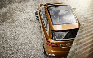 宝马Active Tourer Outdoor概念车壁纸_12