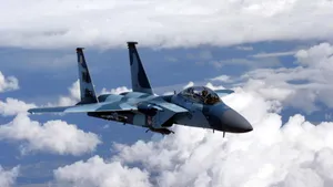 F-15鹰式战斗机图片壁纸_8
