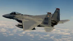 F-15鹰式战斗机图片壁纸_9