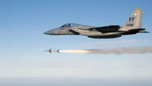 F-15鹰式战斗机图片壁纸_14