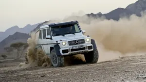 2013奔驰越野车 G63 AMG 6X6壁纸_6