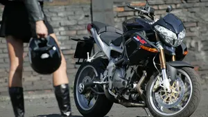 贝纳利Tornado Naked Tre 1130摩托车_3