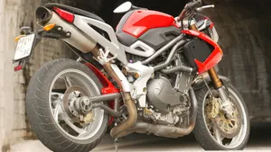 贝纳利Tornado Naked Tre 1130摩托车_8