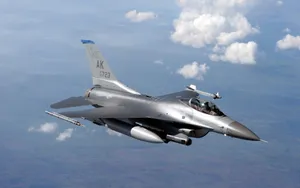 F-16战隼战斗机图片壁纸_5
