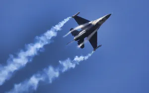 F-16战隼战斗机图片壁纸_10