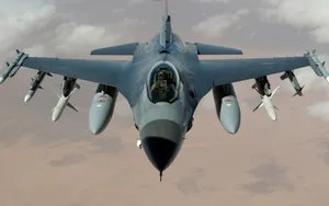 F-16战隼战斗机图片壁纸_11