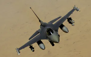 F-16战隼战斗机图片壁纸_12