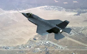 F-35闪电2战斗机桌面壁纸_6