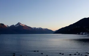 优美的湖泊风景图片_6