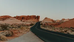 景色优美的公路图片_9