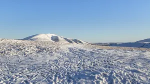 冬季高山雪景图片壁纸_2