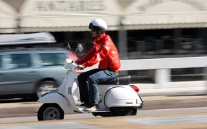 Vespa PX 125摩托车壁纸_4