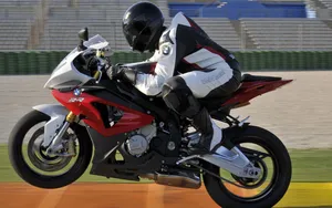 宝马 S 1000 RR摩托车壁纸_2