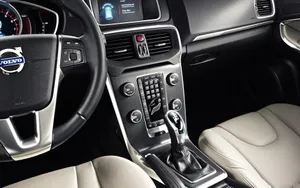 VOLVO 沃尔沃 V40 2013_16