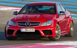 2012款C63 AMG Coupe奔驰轿车