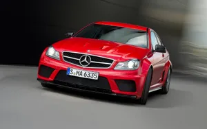 2012款C63 AMG Coupe奔驰轿车_8
