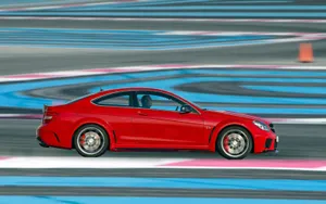 2012款C63 AMG Coupe奔驰轿车_12