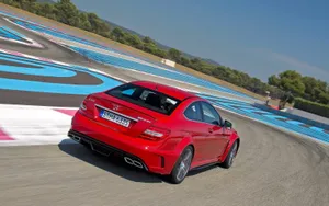 2012款C63 AMG Coupe奔驰轿车_16
