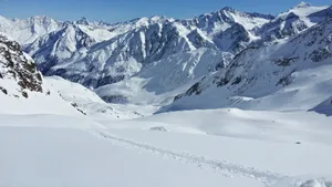 积雪白雪雪景图片_2