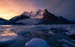 寂静的山川湖泊美景图片_5