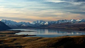 美丽的雪山风景图片_2