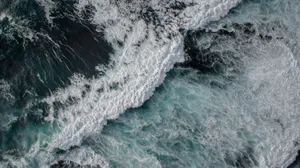 翻滚的巨浪海浪图片_8