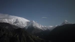 冰冷的雪山风景图片_7