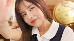 甜美长发美女写真图片_6