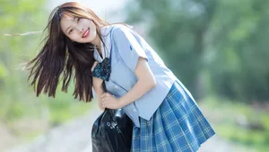清纯灵动少女图片壁纸,