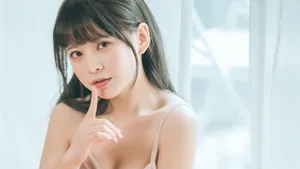 优雅清纯美女写真壁纸_9