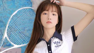 青春运动女孩写真图片_5