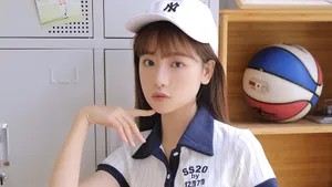 青春运动女孩写真图片_8