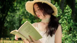 高清忧郁气质长裙女生图片_4