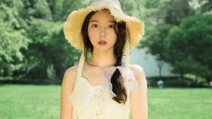 高清忧郁气质长裙女生图片_7