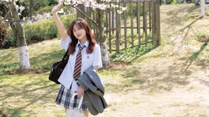 日本制服美女图片_10