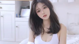 白嫩性感美女写真图片_5