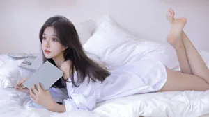白嫩性感美女写真图片_10