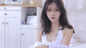 白嫩性感美女写真图片_11
