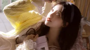 迷人美女写真壁纸_10