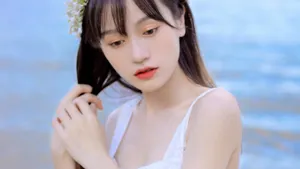 清新养眼美女海边写真图片_2