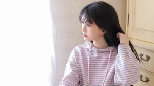 迷人的少女写真图片_3
